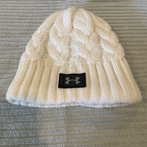 Women’s under Armour hat